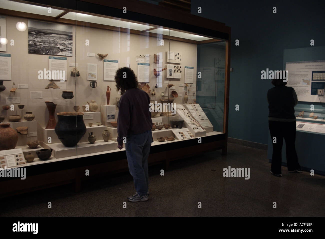 Cas d'artefacts à l'Institut Oriental de Chicago, dans l'Illinois Banque D'Images