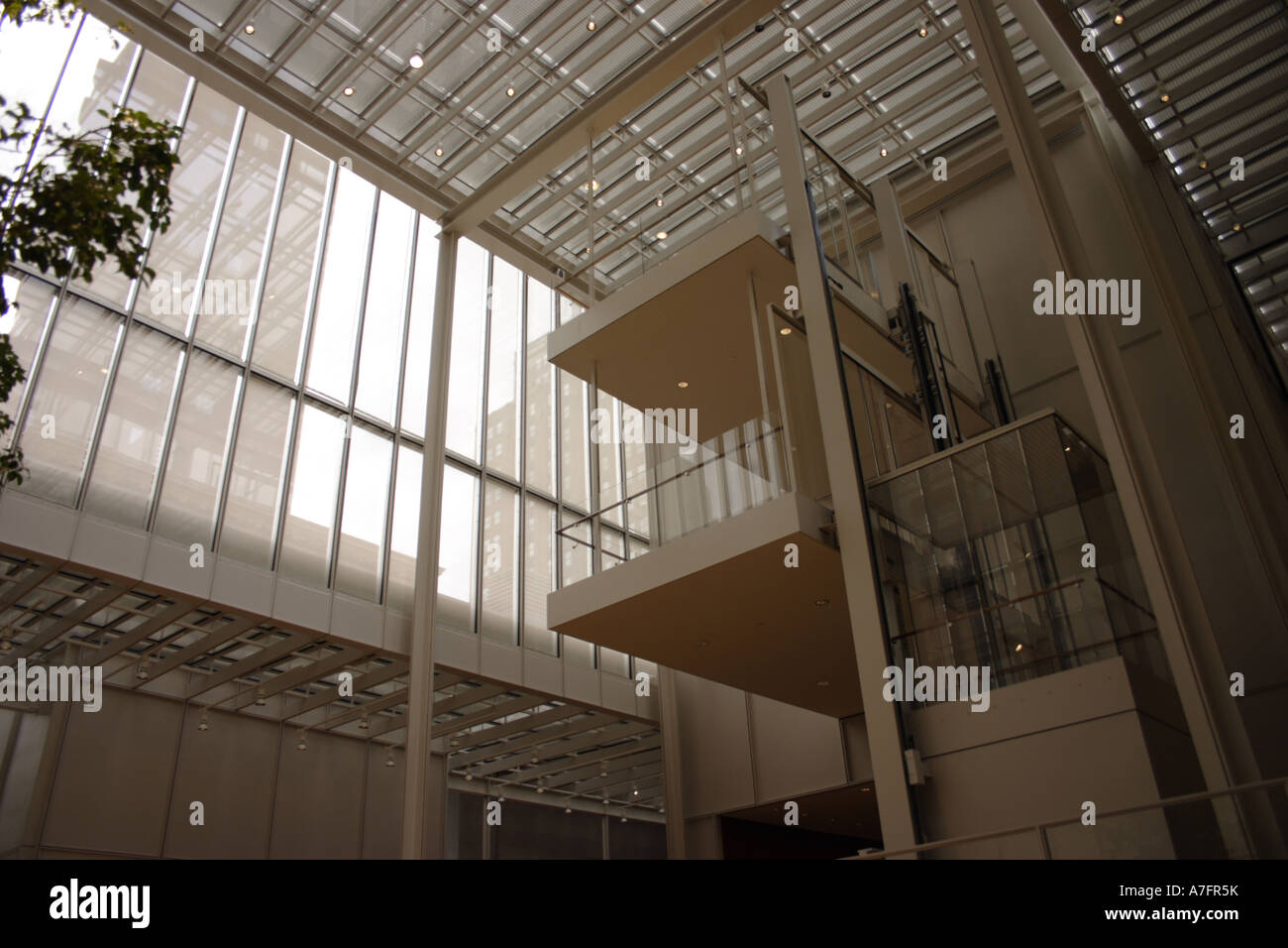 Visiteur à la Pierpont Morgan Library New York Renzo Piano plus Banque D'Images