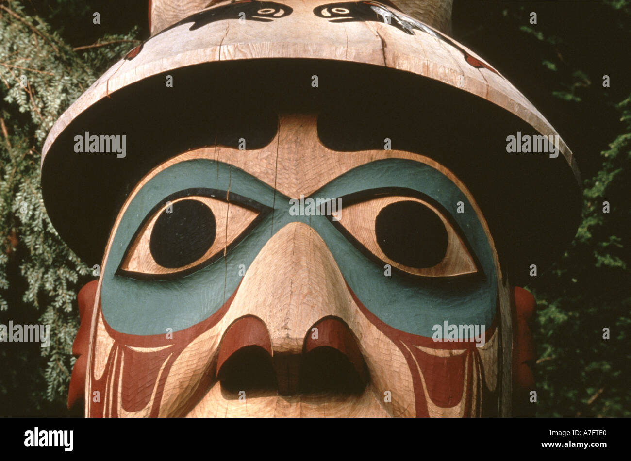 Aux États-Unis, l'Alaska, Ketchikan Détails de totem de cèdre à Ketchikan son Totem Bight Park Banque D'Images