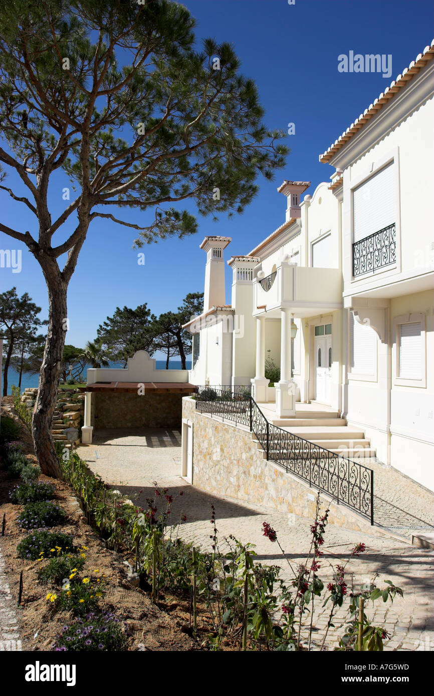 Villa de luxe récemment construit avec une vue sur la mer. Banque D'Images