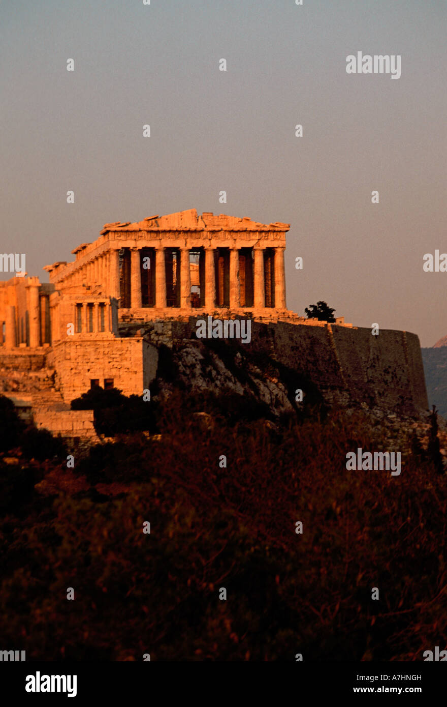 Le Parthénon, le Parthénon, Temple d'Athéna Nike, Athena Nike, Temple Grec, colonnes doriques, Acropole, Athènes, Attique, Grèce Banque D'Images