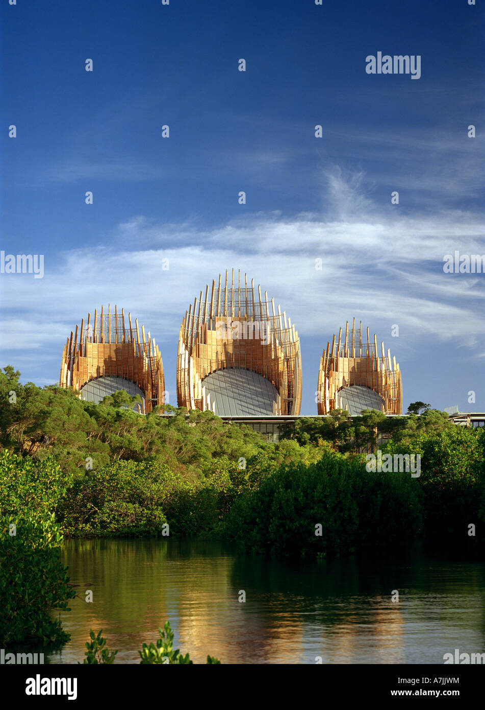 Centre culturel Tjibaou, Nouméa Architecte : Renzo Piano Photo Stock - Alamy