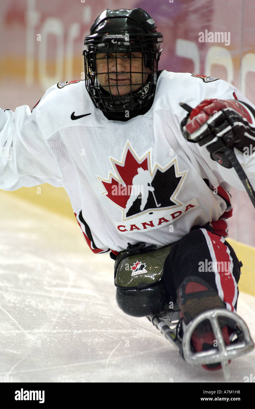 Seigneur du Canada au cours du premier match de la ronde préliminaire du hockey sur luge hommes entre la Grande-Bretagne et le Canada Banque D'Images