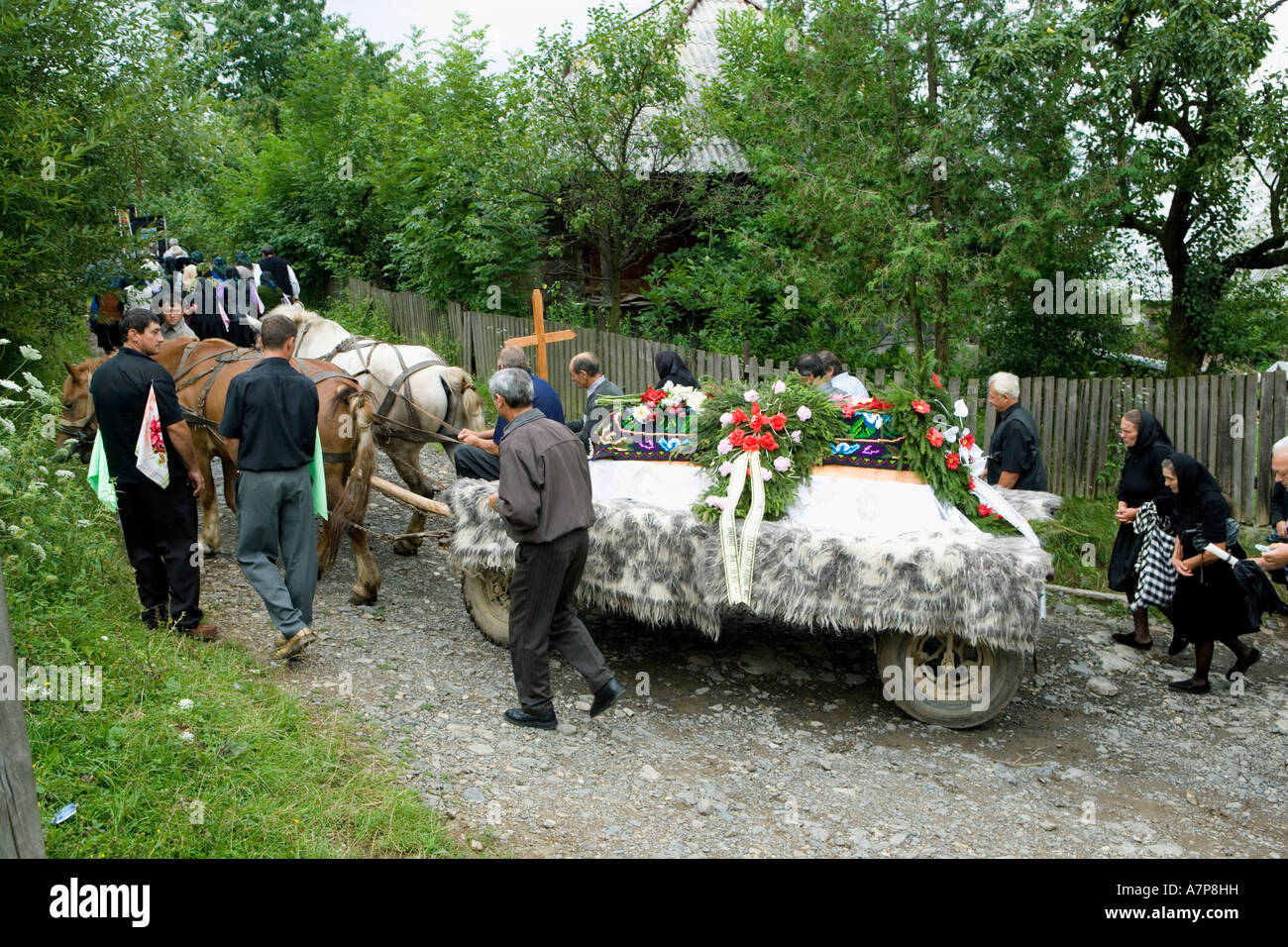 Cérémonie funèbre, Maramures, la Transylvanie, Roumanie Banque D'Images