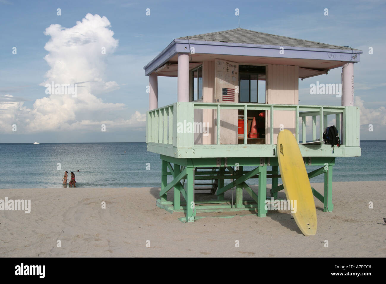 Miami Beach Florida,Atlantic Shore,rivage,côte,littoral,littoral,littoral,littoral,littoral,littoral,littoral,littoral,littoral,littoral,littoral,littoral,littoral,littoral,littoral,littoral,littoral,littoral,littoral,littoral,mer,station de secourisme,cabane,tour,sauvetage,sauvetage,sécurité Banque D'Images