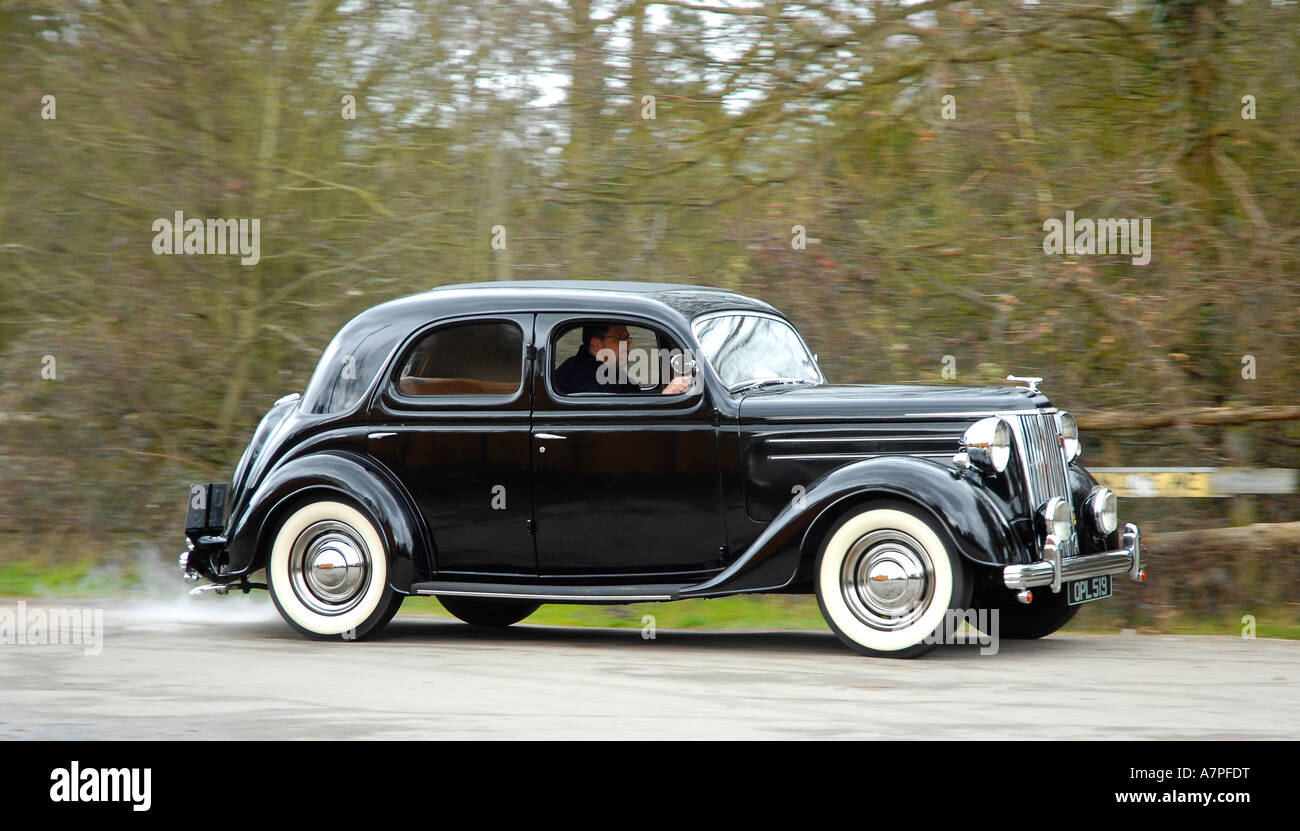 Ford v8 pilot Banque de photographies et d’images à haute résolution ...