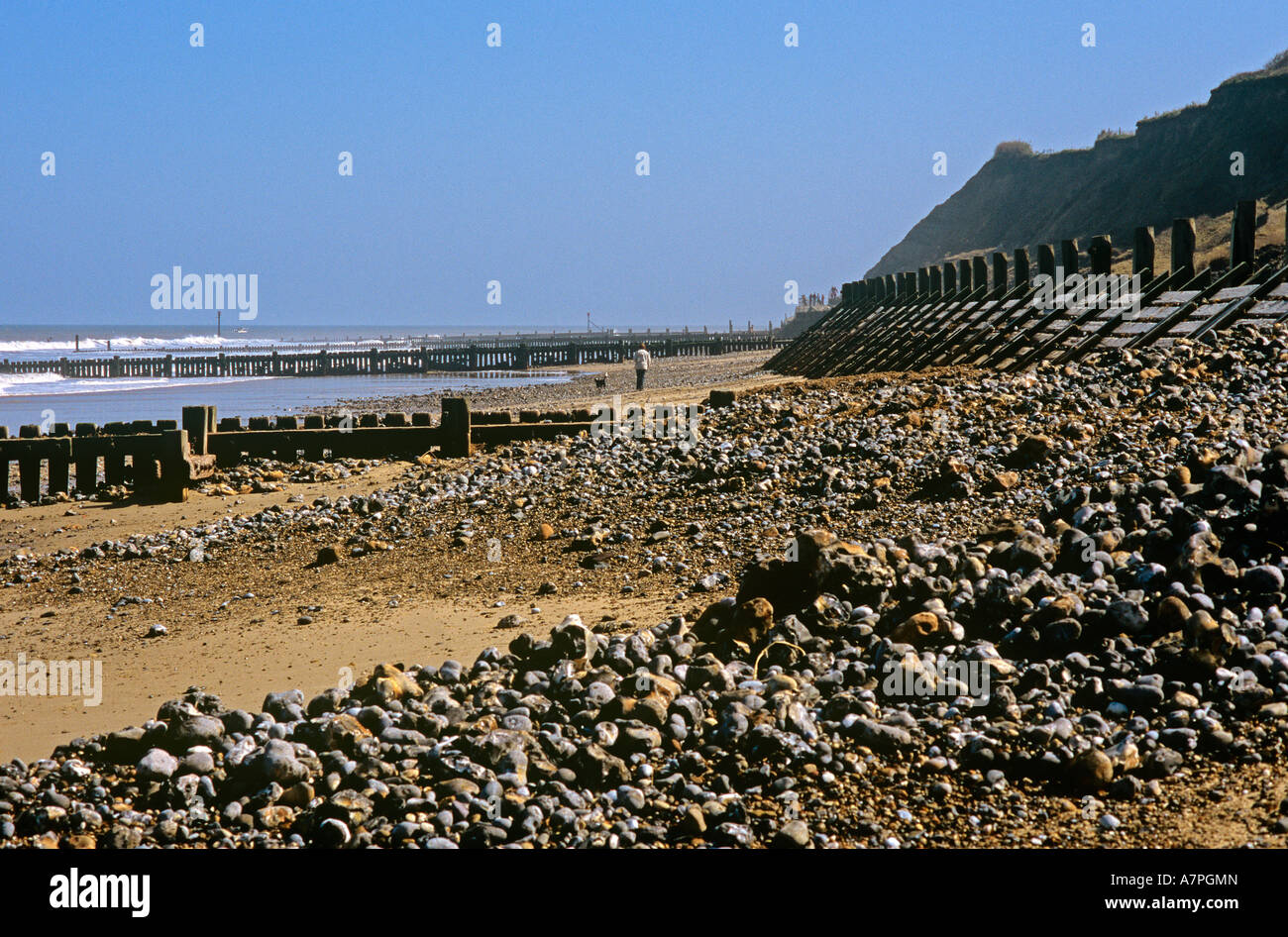 Défense de la mer de l'est à Overstrand Cromer sur la côte nord du comté de Norfolk Banque D'Images