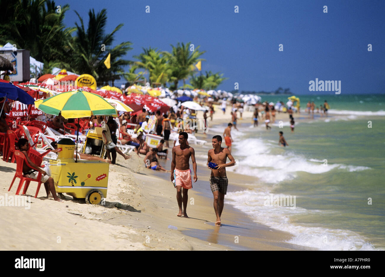 Le Brésil, l'Etat de Bahia, Porto Seguro, plage Banque D'Images