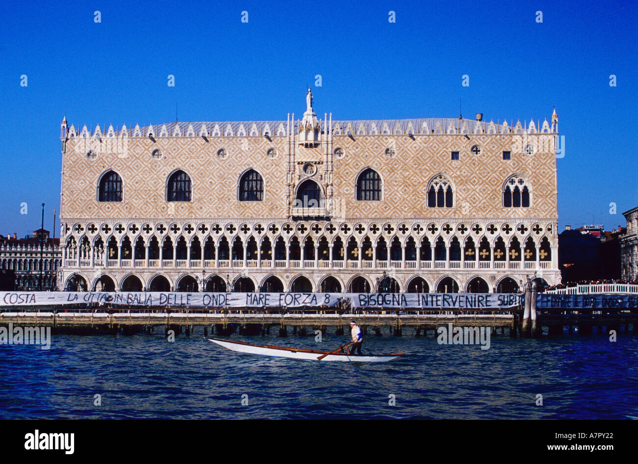 Du Palais des Doges (Palazzo Ducale), Piazza San Marco, Venise Banque D'Images