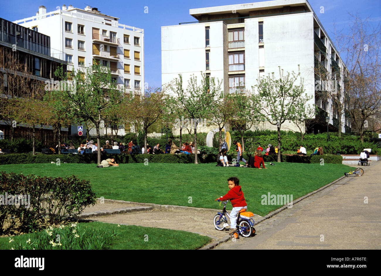 France, Paris, jardin public rue de Ménilmontant Banque D'Images