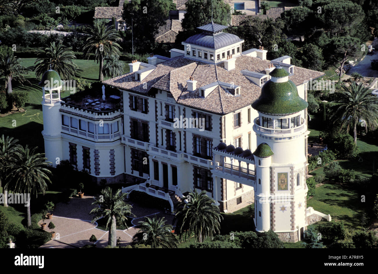 La France, Var, Saint Tropez, luxueux château Borelli (vue aérienne ...