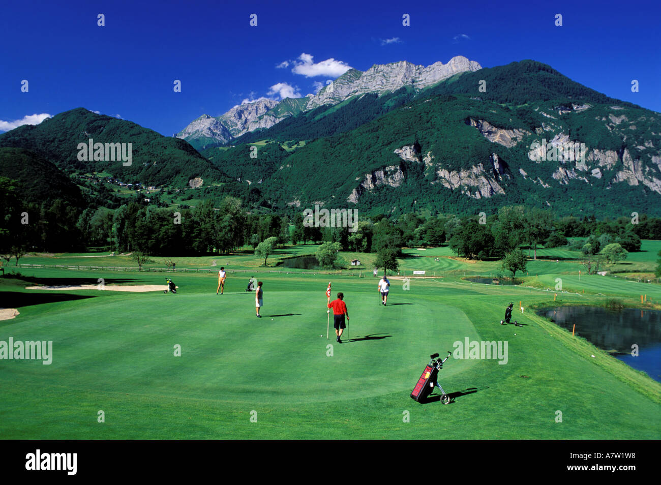 France, Haute Savoie, lac d'Annecy, golf de Giez, au bord du lac d'Annecy  Photo Stock - Alamy