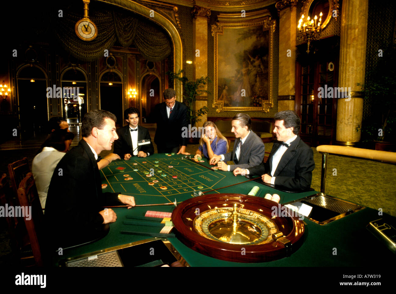 Jouer au casino monaco can you unlock a sprint iphone 4 without sim card slot