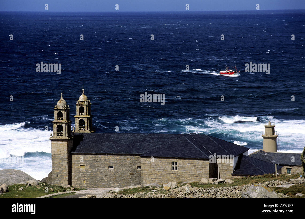 L'Espagne, la Galice, la Costa de la Muerte, Muxia église et mer déchaînée Banque D'Images