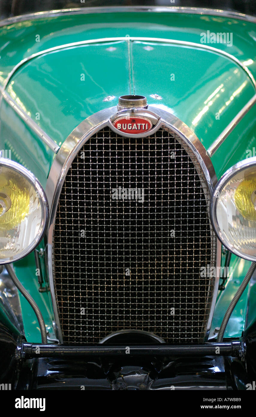 Une calandre de voiture Bugatti vintage Photo Stock - Alamy
