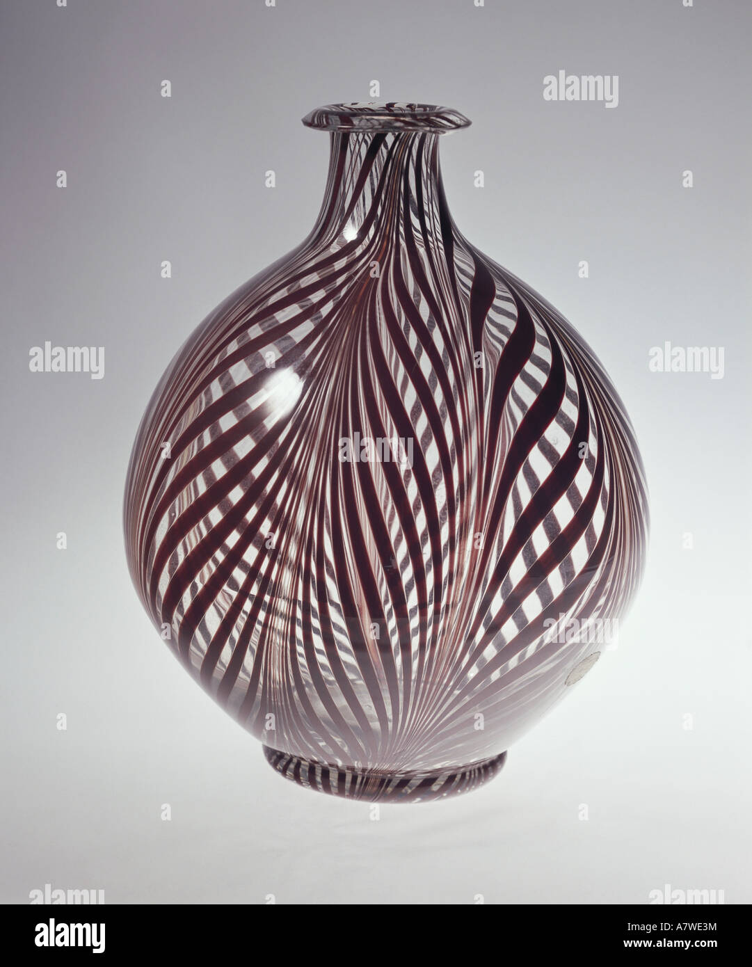 Beaux-arts, verre, vase globulaire, design by Wolfgang von Wersin, Kramsach, Autriche, 1928, Die Neue Sammlung, Munich, auteur de l'artiste , n'a pas à être effacée Banque D'Images