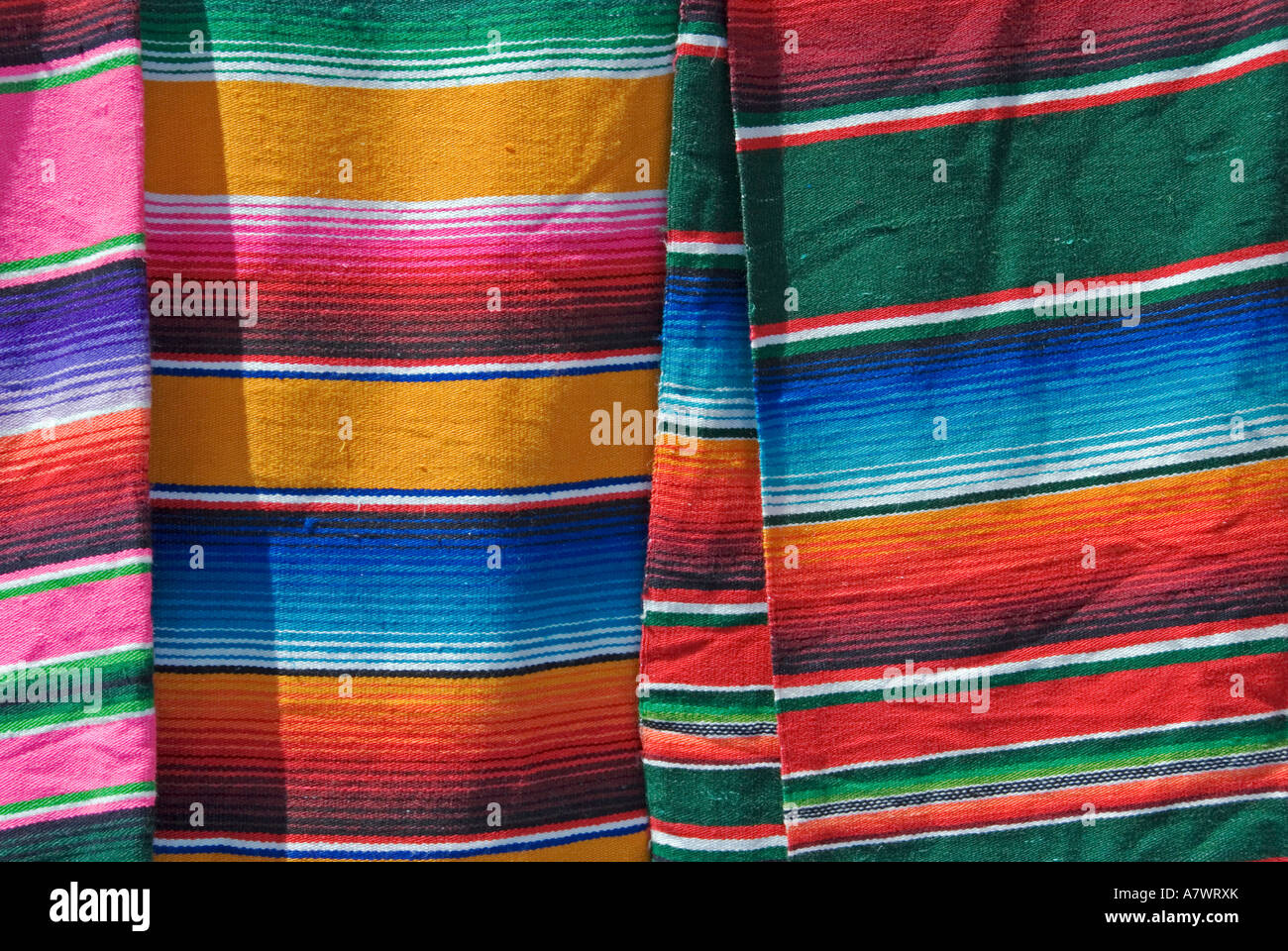 Indian village San Juan Chamula, tissus colorés Chiapas Mexique Banque D'Images