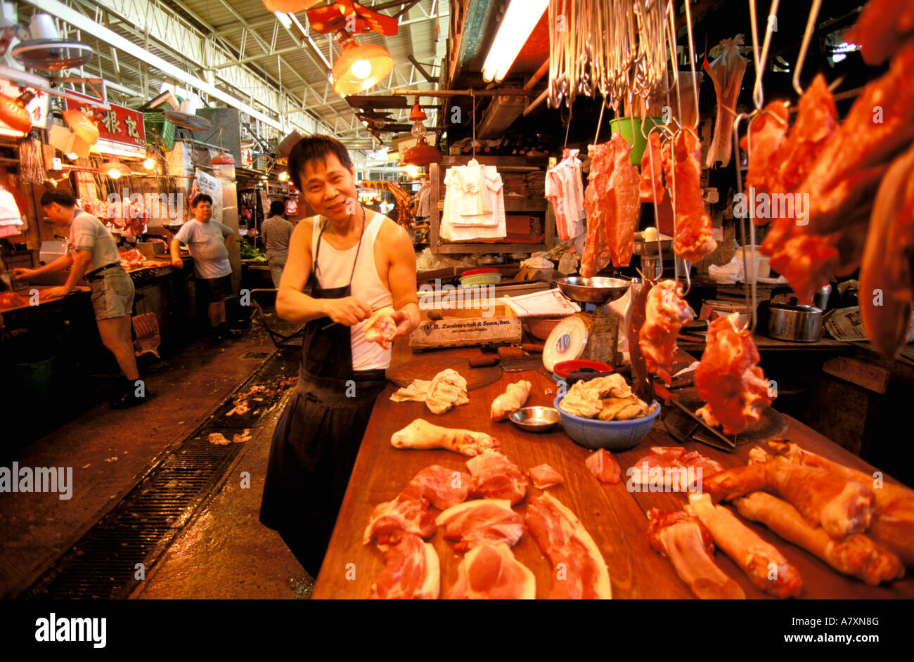 L'Asie, Chine, Hong Kong. Boucherie viande stall à Sheung Shui marché dans de nouveaux territoires Banque D'Images