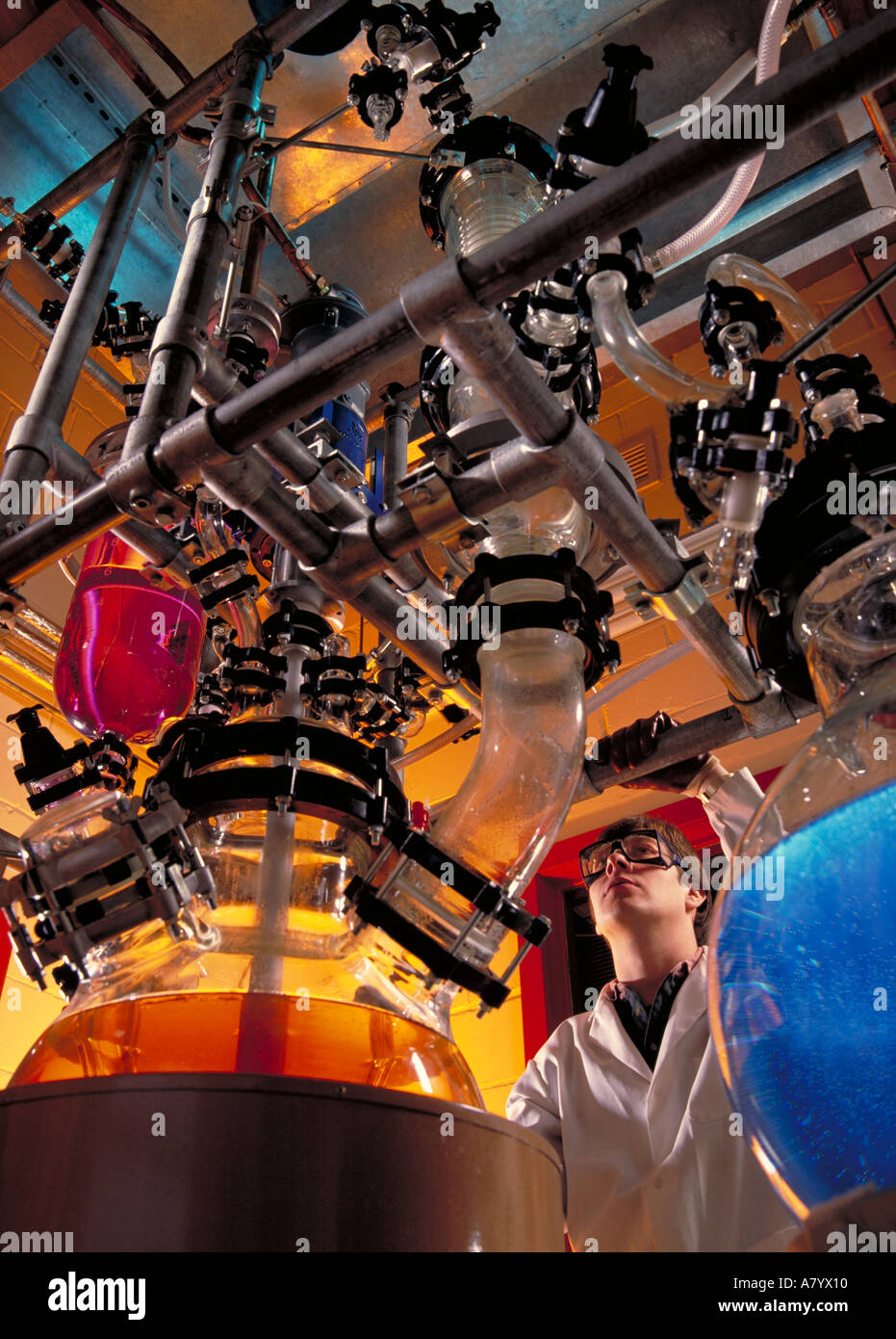 La recherche scientifique en laboratoire sous-pilotplant Banque D'Images