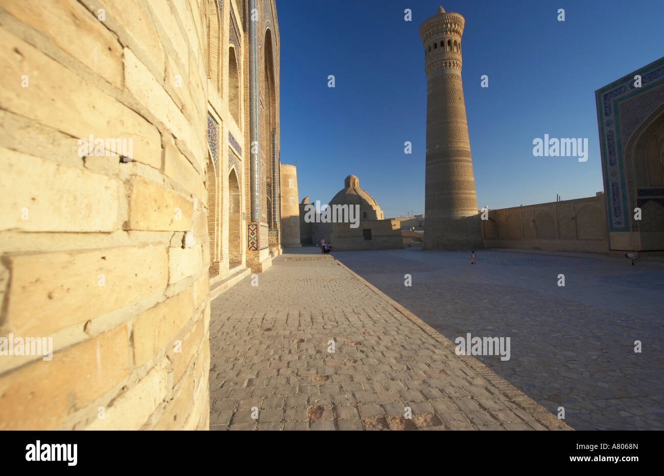 Vue du Kalon Minaret et Mir-i-Arab Medressa Banque D'Images