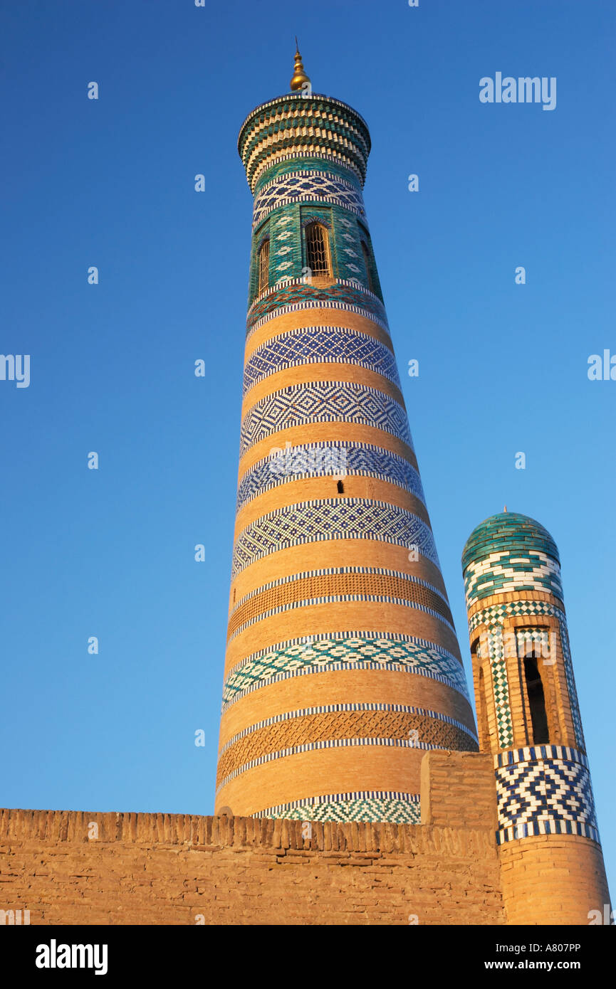 Islom-Huja Minaret à l'aube Banque D'Images