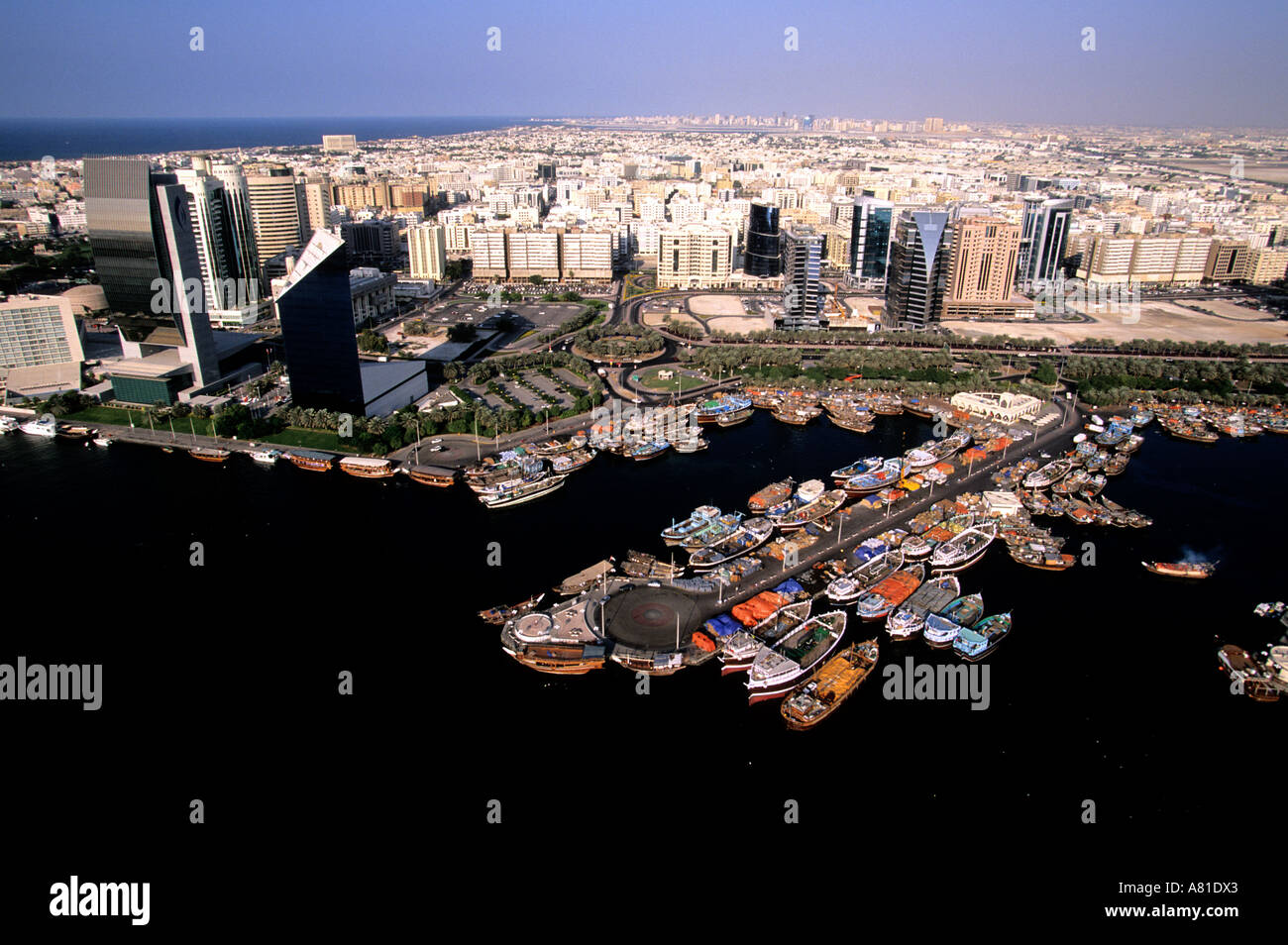 Emirats Arabes Unis, Dubai, Dubai Creek, le port traditionnel et le quartier des affaires (vue aérienne) Banque D'Images
