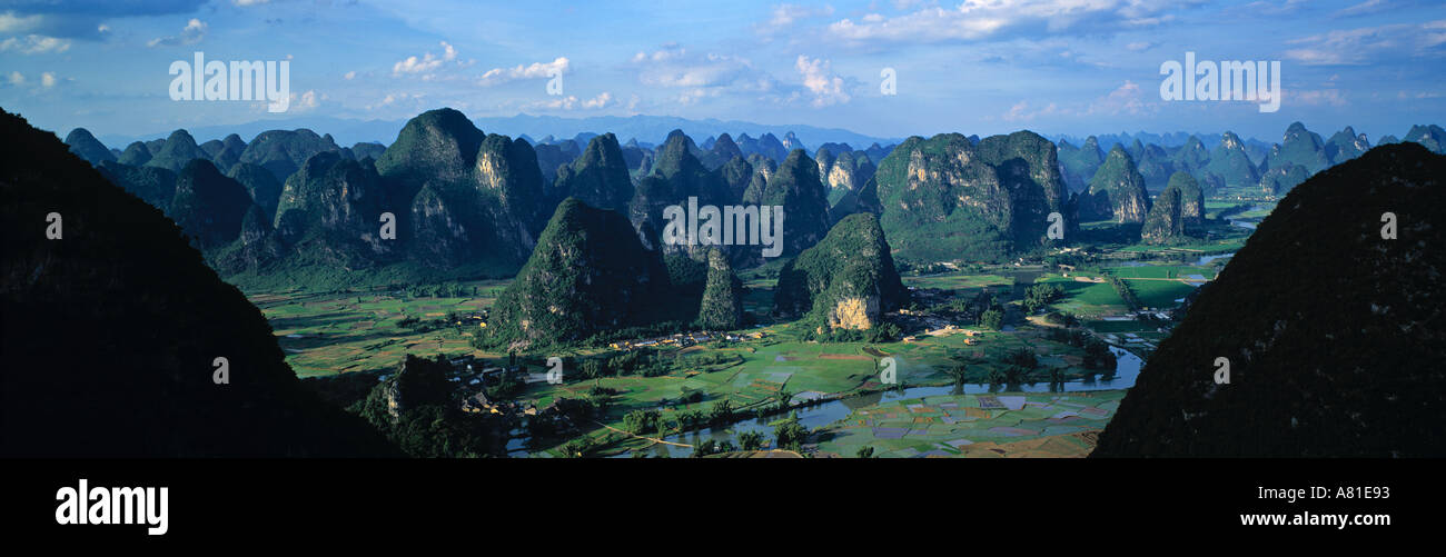 Vue Depuis La Colline De La Lune Yangshuo Guangxi Province