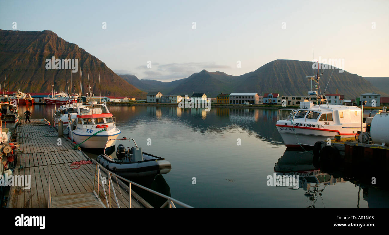 Flateyri Harbour Onundarfjordur Fjords de l'Ouest l'Islande Banque D'Images Flateyri Harbour Onundarfjordur Fjords de l'Ouest l'Islande Banque D'Images