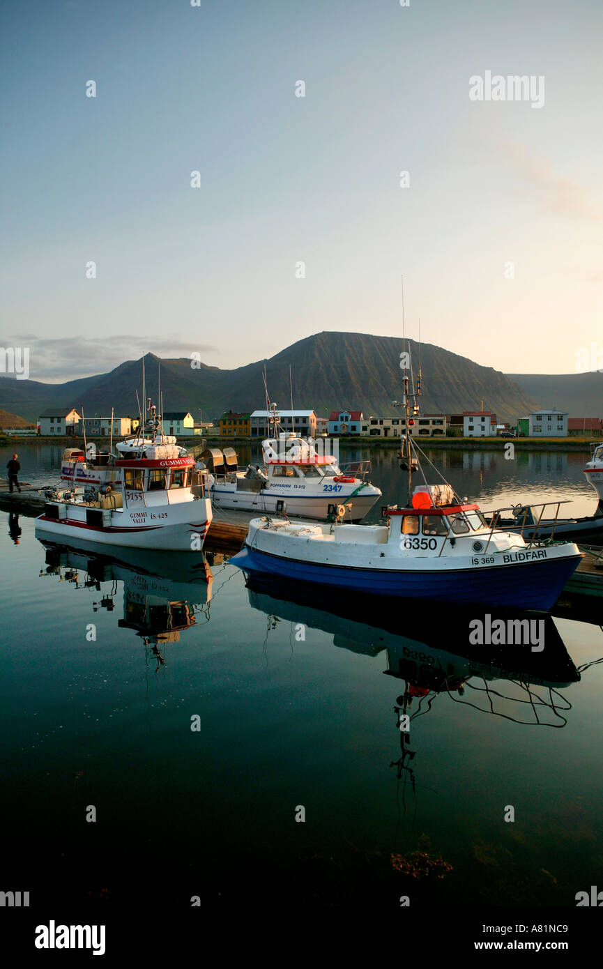 Flateyri Harbour Onundarfjordur Fjords de l'Ouest l'Islande Banque D'Images Flateyri Harbour Onundarfjordur Fjords de l'Ouest l'Islande Banque D'Images
