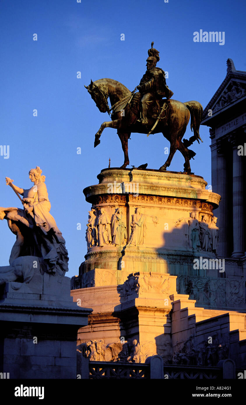 L'Italie, Lazio, Rome, Monument de Victor Emmanuel II Banque D'Images