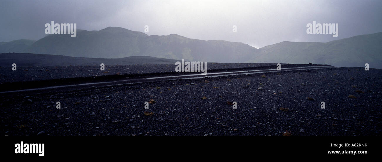 De pleuvoir dans les montagnes près de Breidbakur l'Islande Banque D'Images