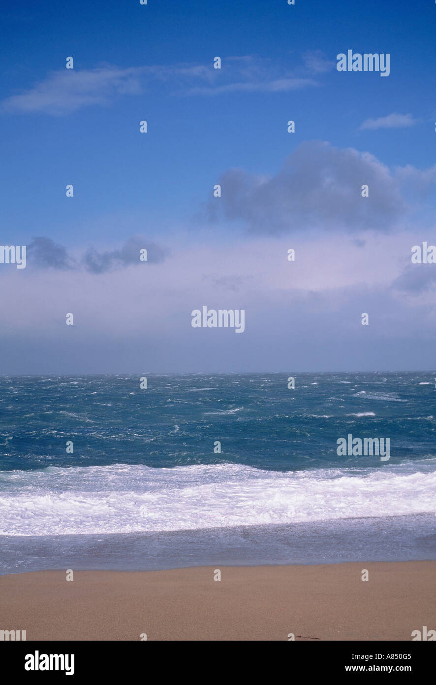 Engliah Channel à partir de la platte Saline. L'Alderney. Channel Islands Banque D'Images