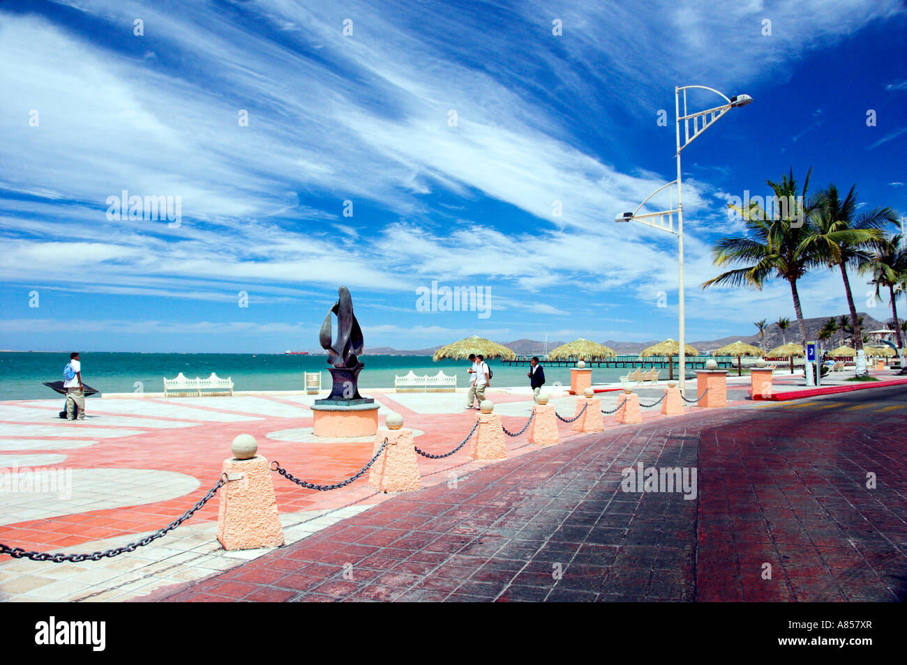 La Reina del Mar la Reine de la mer le long du Malecon de sculpture à
