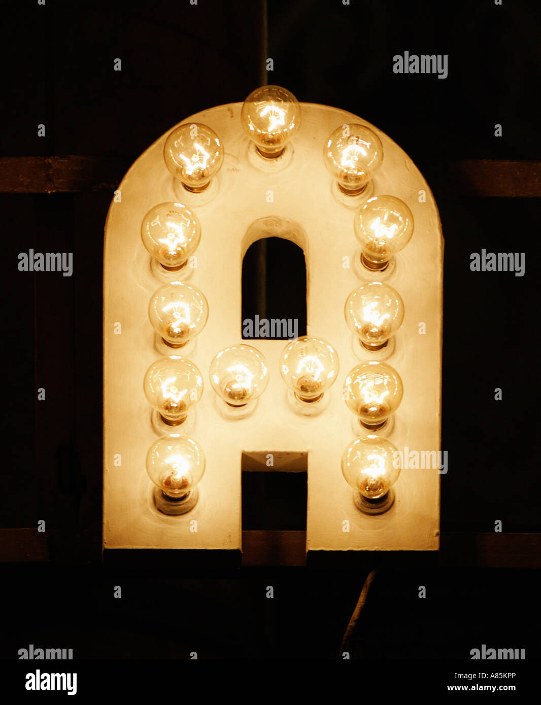 Lettre d'UN ALPHABET FIGURE AU néon Banque D'Images