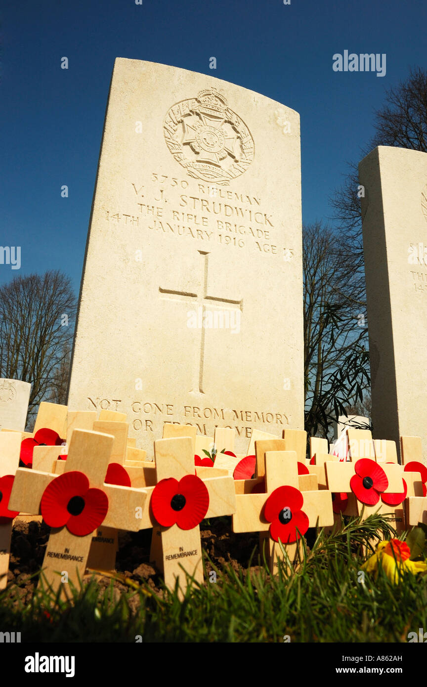 Tombe du plus jeune soldat WW1 Banque D'Images