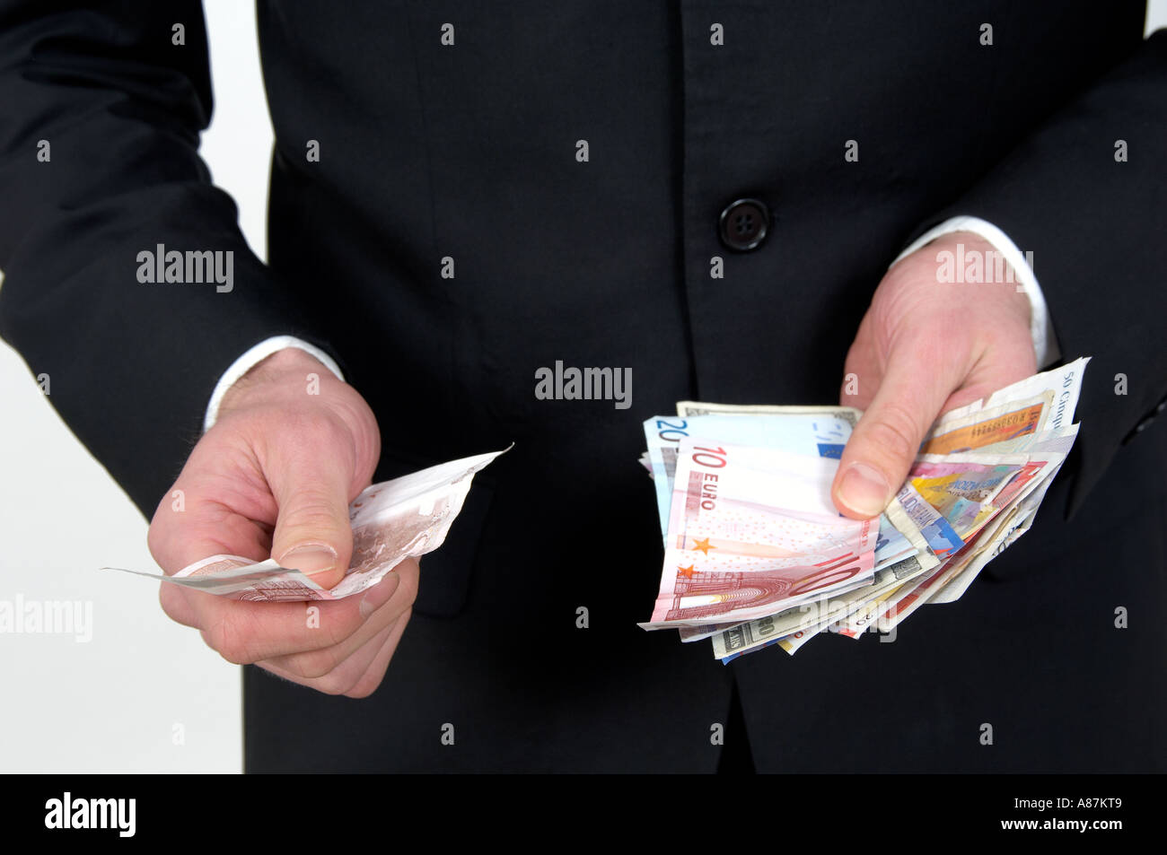 Families sur certains billets en euros Banque D'Images