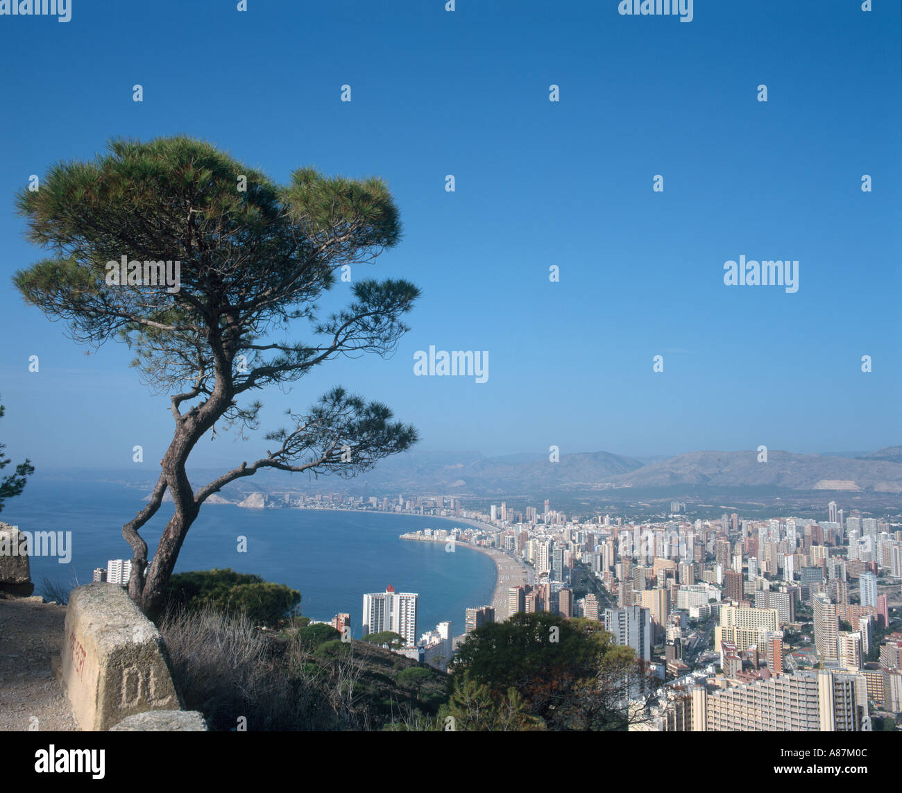 Vue sur la station balnéaire de Benidorm, Costa Blanca, Espagne Banque D'Images