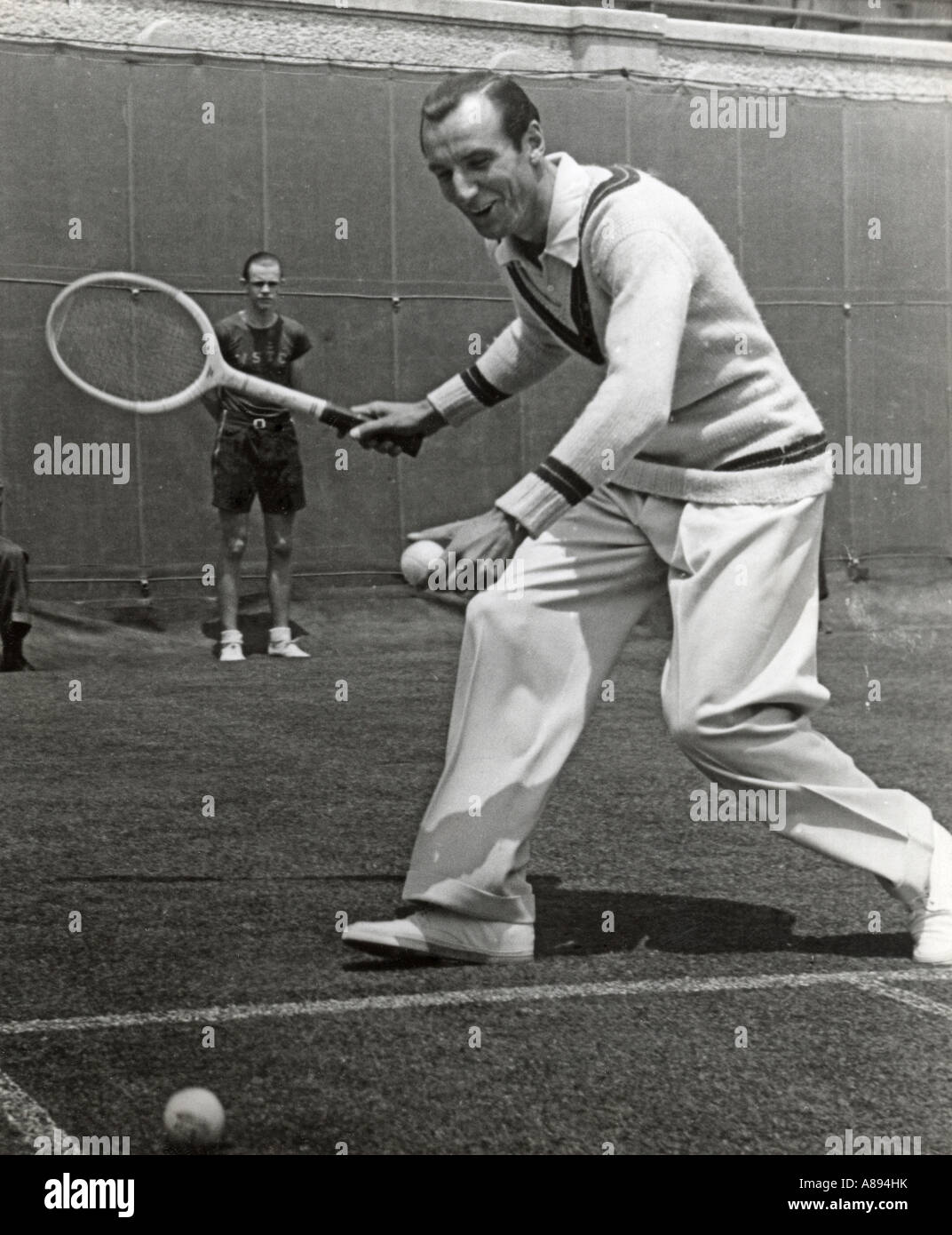 FRED PERRY UK joueur de tennis né le à Westside Tennis Club, Forest Hills,  New York en 1941 pour un match de bienfaisance Photo Stock - Alamy