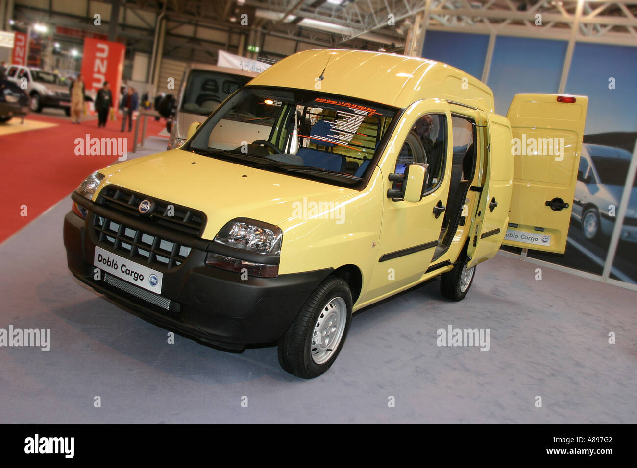 Fiat Doblo Cargo Van à la Commercial Vehicle Show, NEC, Birmingham, UK. Banque D'Images