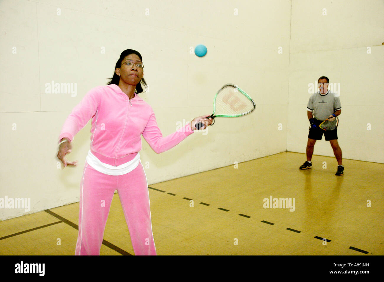 Dothan Alabama, James W. Grant Recreation Center, centre, terrain de racquetball, Black Blacks Africains minorité ethnique, adultes femme femmes Banque D'Images