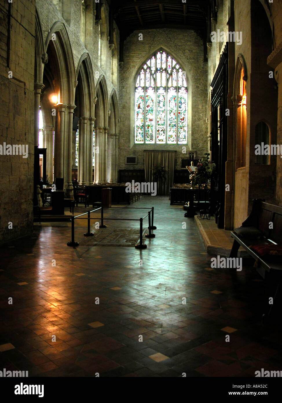 Intérieur de l'église de Burford UK Banque D'Images