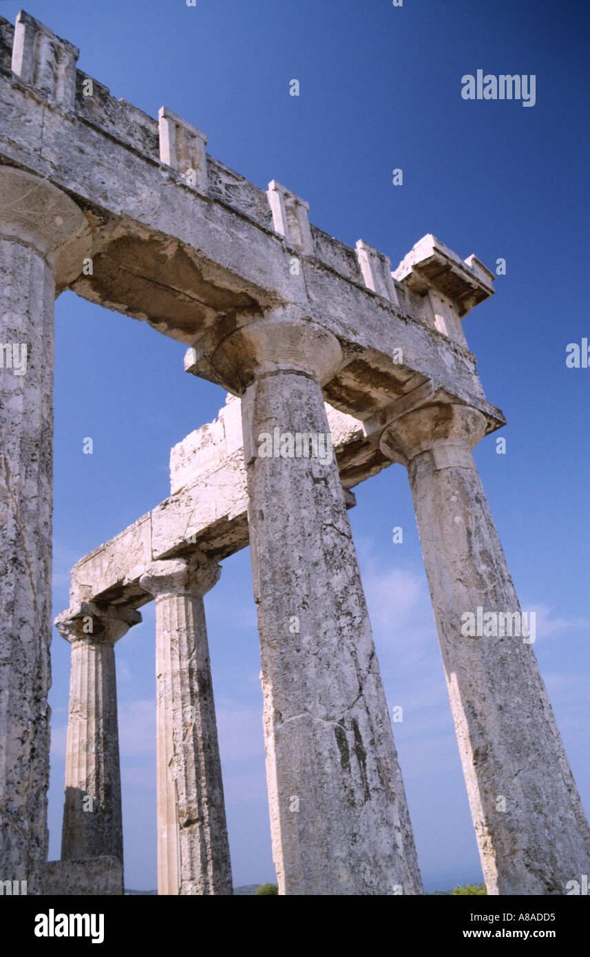 Partie de la temple dorique d'Aphaia sur l'île grecque d'Aegina Banque D'Images