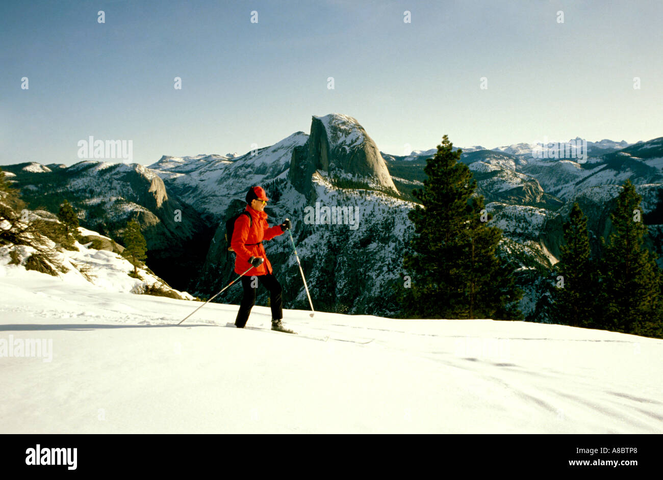 Yosemite en Californie skieur Ski Banque D'Images