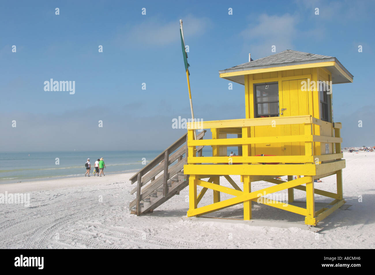 LIFEGUARD STAND À SIESTA KEY PUBLIC BEACH SUR SIESTA KEY DANS LE SUD-OUEST DE LA FLORIDE Banque D'Images LIFEGUARD STAND À SIESTA KEY PUBLIC BEACH SUR SIESTA KEY DANS LE SUD-OUEST DE LA FLORIDE Banque D'Images