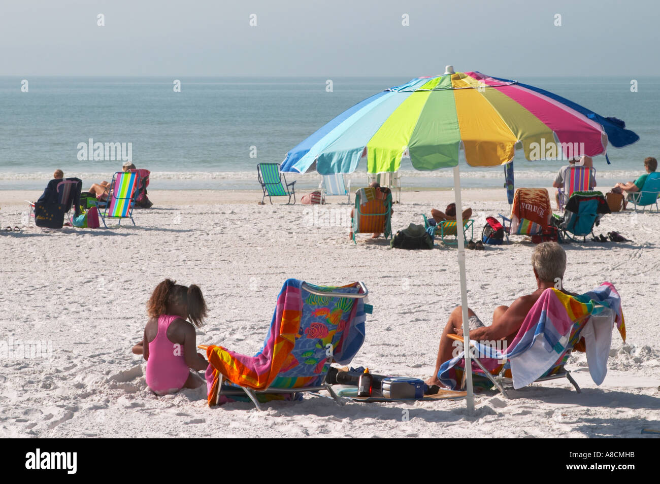 SIESTA KEY PUBLIC BEACH SUR SIESTA KEY DANS LE SUD-OUEST DE LA FLORIDE Banque D'Images SIESTA KEY PUBLIC BEACH SUR SIESTA KEY DANS LE SUD-OUEST DE LA FLORIDE Banque D'Images