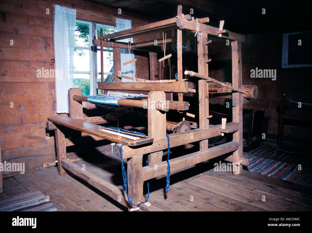 Vieux Loom dans une ferme suédoise rustique en Haland comté. Banque D'Images