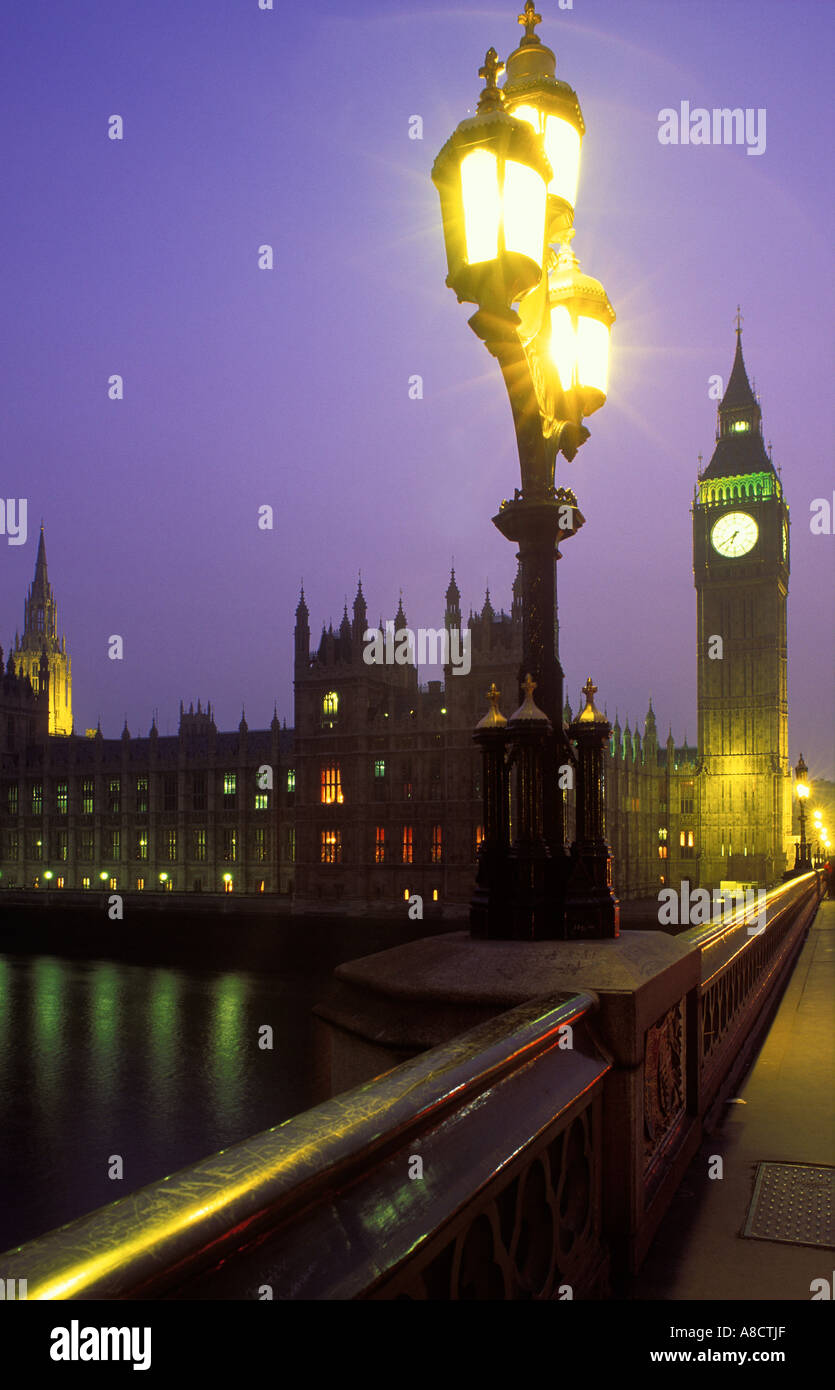 Big Ben de nuit Westminster Central London England UK Banque D'Images