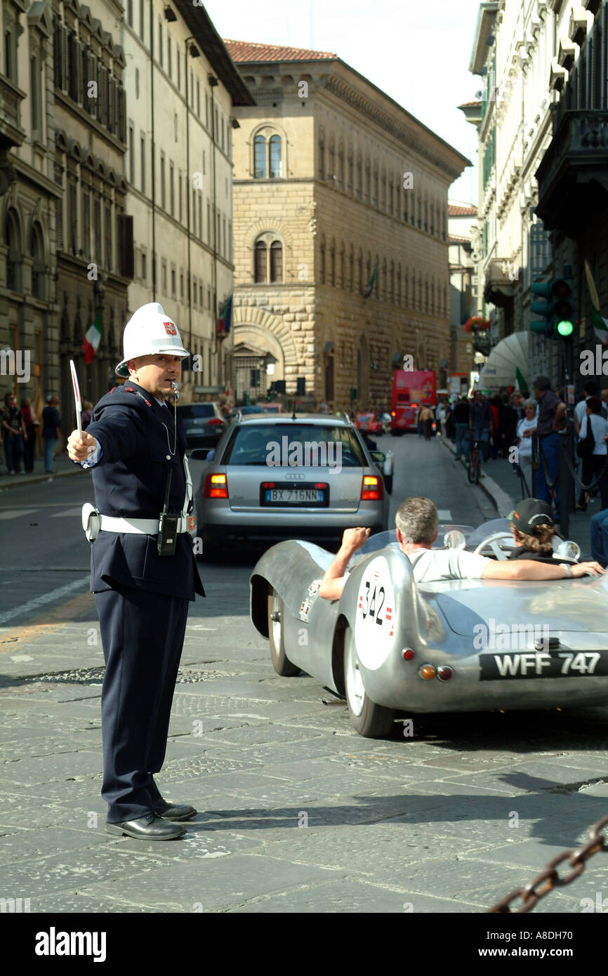 La direction de la police italienne vintage car Florence Toscane Italie Europe EU Banque D'Images