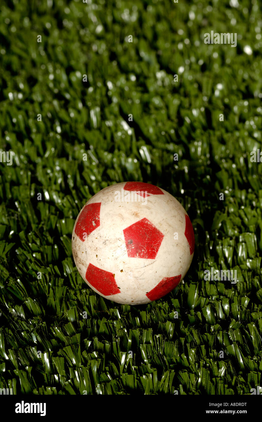 Petit football sur gazon artificiel Banque D'Images