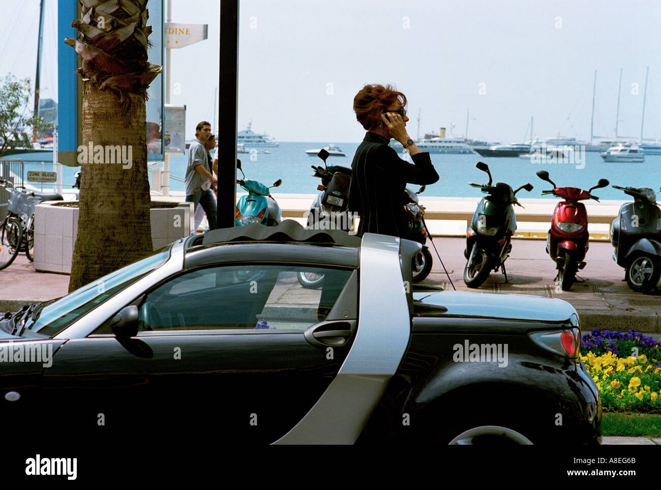 Sur la Croisette au Festival de Cannes le chic et à la mode sont les plus évidentes Banque D'Images